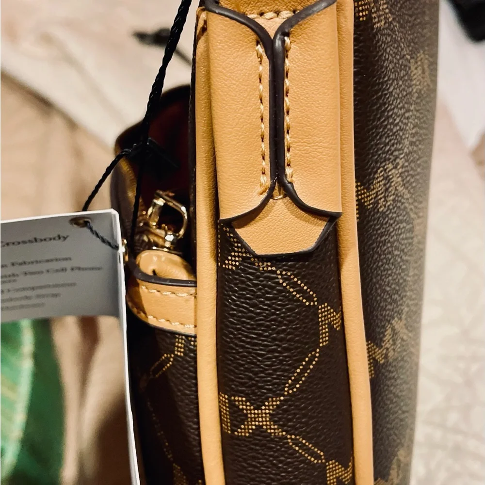 Max Studio M/L crossbody NWT - Picture 10 of 12